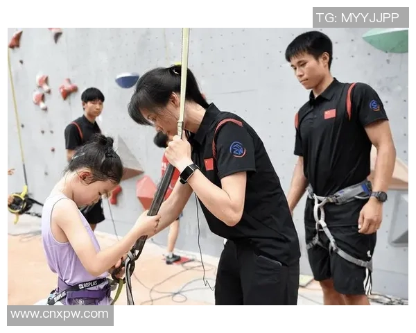 成都攀岩队在全国攀岩状态排行榜中荣获第二名的佳绩引发关注 成都攀岩队在全国攀岩状态排行榜中荣获第二名的佳绩引发关注